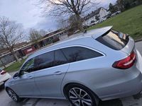 Gebraucht Mercedes E220 194 PS (142 kW) 2021 Kombi