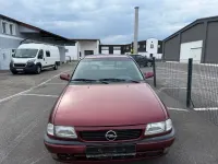Usata Opel Astra 75 CV (55 kW) 1997 Rosso Berlina