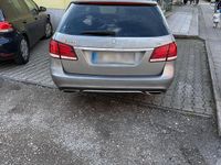 Gebraucht Mercedes E220 170 PS (125 kW) 2014 Grau Kombi