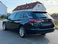 Gebraucht Opel Astra Elegance 122 PS (89 kW) 2021 Black meet kettle Kombi