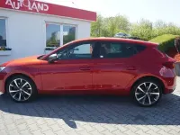 Używany Seat Leon FR 204 KM (150 kW) 2020 Czerwony Sedan/Limuzyna