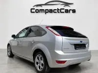 Gebraucht Ford Focus 125 PS (91 kW) 2010 Silber Limousine