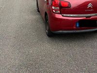 Gebraucht Citroën C3 Tendance 73 PS (53 kW) 2011 Rot Limousine