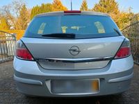 Gebraucht Opel Astra 116 PS (85 kW) 2008 Silber Limousine
