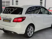 Gebraucht Mercedes B200 Urban 156 PS (114 kW) 2016 Weiß Kleinwagen