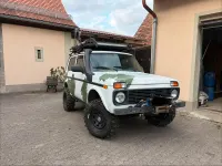 Gebraucht Lada niva 83 PS (61 kW) 2010 Weiß SUV