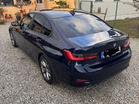 Gebraucht BMW 330e Advantage 292 PS (214 kW) 2019 Blau Limousine