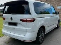Gebraucht VW Multivan Life 150 PS (110 kW) 2023 Weiß Van / Kleinbus
