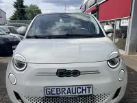 Gebraucht Fiat 500e La Prima 86 kW (118 PS) 2023 Weiss Limousine