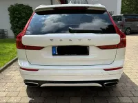 Second-hand Volvo XC60 R-Design 190 CP (139 kW) 2018 Alb SUV