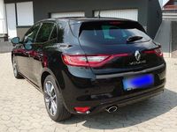 Gebraucht Renault Mégane IV Bose Edition 130 PS (95 kW) 2016 Schwarz Limousine
