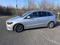Gebraucht Mercedes B220 Progressive 190 PS (139 kW) 2022 Silber Van / Kleinbus