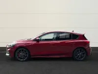 Käytetty Ford Focus ST 280 HP (205 kW) 2020 Punainen Sedan