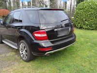 Gebraucht Mercedes ML350 170 PS (125 kW) 2010 Schwarz SUV