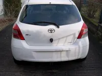 Gebraucht Toyota Yaris 101 PS (74 kW) 2010 Weiß Kleinwagen