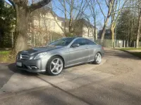Gebraucht Mercedes E500 388 PS (285 kW) 2009 Grau Coupé
