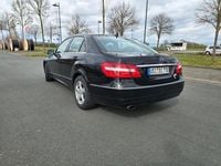 Gebraucht Mercedes E200 Elegance 184 PS (135 kW) 2010 Schwarz Limousine