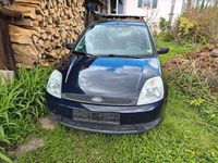 Gebraucht Ford Fiesta 69 PS (50 kW) 2004 Blau Kleinwagen