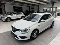 Gebraucht Renault Mégane IV Life 116 PS (85 kW) 2019 Weiß Limousine