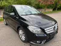 Gebraucht Mercedes B180 122 PS (89 kW) 2013 Schwarz Van / Kleinbus