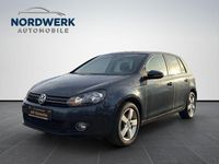 Gebraucht VW Golf VI Team 105 PS (77 kW) 2010 Blau Kleinwagen