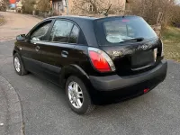 Gebraucht Kia Rio 97 PS (71 kW) 2005 Schwarz Kleinwagen