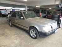 Gebraucht Mercedes 200 105 PS (77 kW) 1987 Braun Limousine