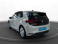 Gebraucht VW ID.3 Pro Performance 150 kW (204 PS) 2023 Gletscherweiß metallic Kleinwagen