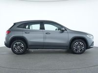 Gebraucht Mercedes GLA200 Style 150 PS (110 kW) 2023 Mountaingrau SUV