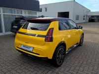 Gebraucht Renault 5 E-Tech Iconic 77 kW (106 PS) 2026 Pop yellow, dach blackpe Kleinwagen