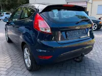 Gebraucht Ford Fiesta Trend 80 PS (58 kW) 2014 Blau Kleinwagen