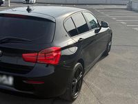 Gebraucht BMW 116 109 PS (80 kW) 2016 Schwarz Kleinwagen
