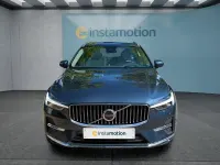 Gebraucht Volvo XC60 Ultimate 235 PS (172 kW) 2023 Blau SUV