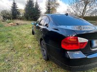 Gebraucht BMW 320 149 PS (109 kW) 2007 Schwarz Limousine
