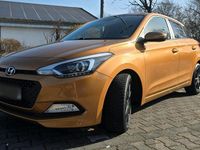 Gebraucht Hyundai i20 Trend 101 PS (74 kW) 2015 Orange Kleinwagen