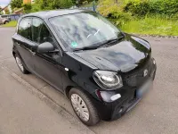 Gebraucht Smart ForFour 71 PS (52 kW) 2018 Schwarz Kleinwagen