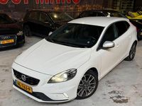 Gebraucht Volvo V40 R-Design 120 PS (88 kW) 2015 Weiß Limousine