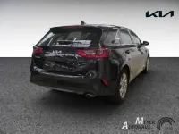 Gebraucht Kia Ceed Comfort 140 PS (102 kW) 2025 Zilinaschwarz met. Kleinwagen