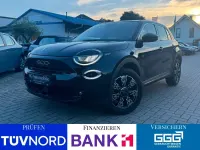 Gebraucht Fiat 600 Style 101 PS (74 kW) 2024 Schwarz SUV