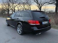 Second-hand Mercedes E250 204 CP (150 kW) 2013 Negru Break