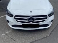 Gebraucht Mercedes B200 150 PS (110 kW) 2019 Weiß Van / Kleinbus