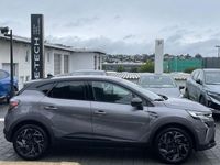 Neu Renault Captur Esprit Alpine 143 PS (105 kW) 2025 Stahlgrau und blackpearlsch SUV