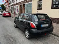 Gebraucht Kia Rio 71 PS (52 kW) 2008 Schwarz Kleinwagen