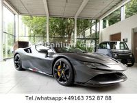 Gebraucht Ferrari SF90 780 PS (573 kW) 2024 Grau