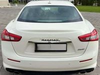 Gebraucht Maserati Ghibli 349 PS (256 kW) 2020 Weiß Limousine