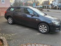 Gebraucht Opel Astra 110 PS (80 kW) 2014 Schwarz Kombi