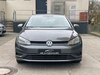 Gebraucht VW Golf VII Trendline 110 PS (80 kW) 2018 Grau Limousine