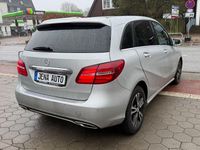 Gebraucht Mercedes B220 177 PS (130 kW) 2016 Silber Van / Kleinbus