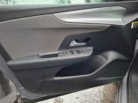 Gebraucht Opel Mokka-e Edition 100 kW (136 PS) 2021 Kontrast grau/quarz silber SUV