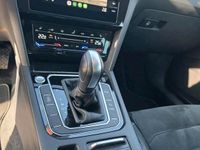 Gebraucht VW Passat 150 PS (110 kW) 2021 Silber Kombi